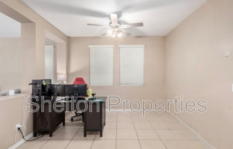 15062 W Portland St - Photo 6 of 29