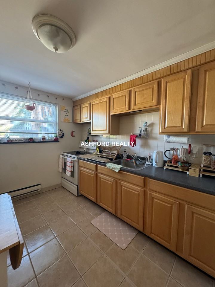 Coolidge Hill Rd #6 - Photo 6 of 7