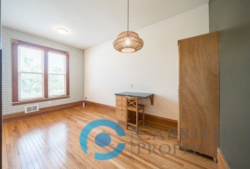 1499 J St - Photo 6 of 35