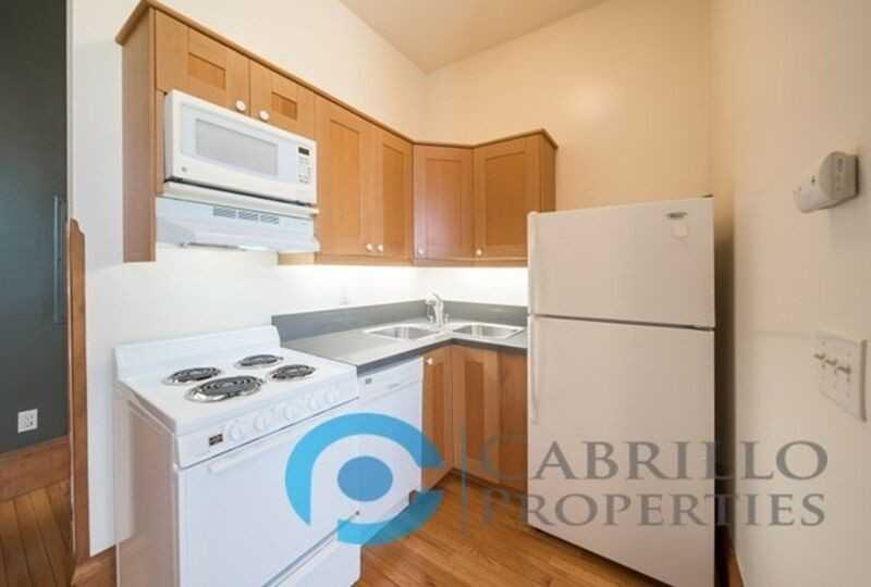 1499 J St - Photo 7 of 35