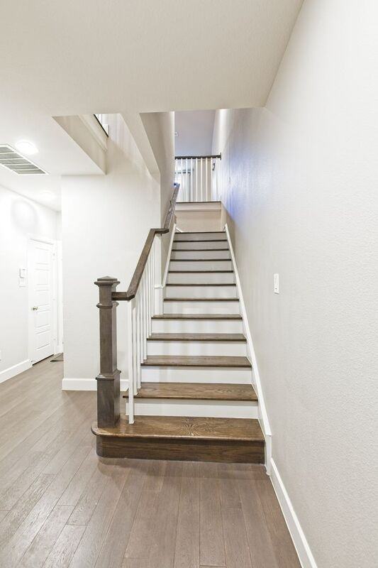 5319 Holland Ave - Photo 3 of 41