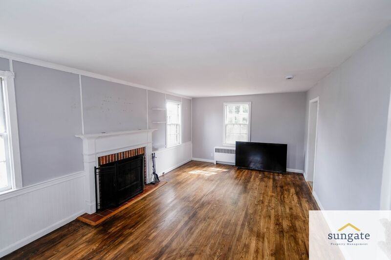 7023 Deerfield Rd - Photo 3 of 37