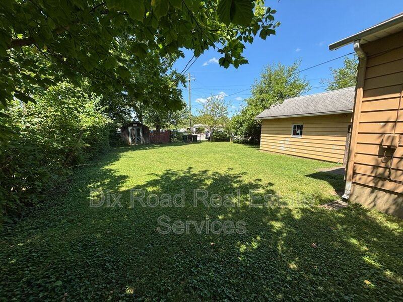 424 Shafor St - Photo 5 of 28