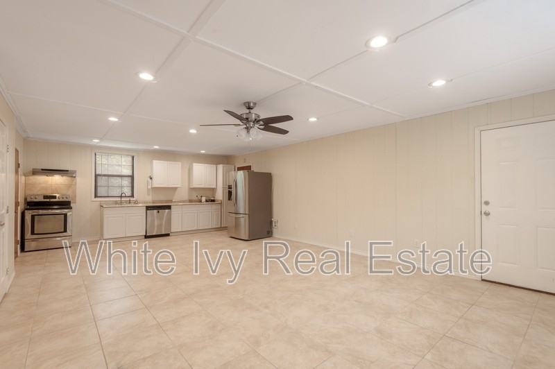 4640 Fmunit B - Photo 3 of 24