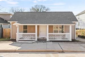featured image of 103 Sterling St