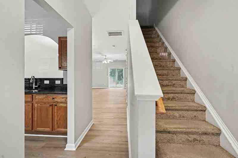 2224 Winthrop Chase Dr - Photo 3 of 15
