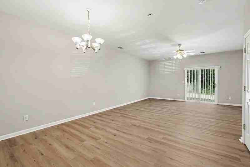 2224 Winthrop Chase Dr - Photo 4 of 15