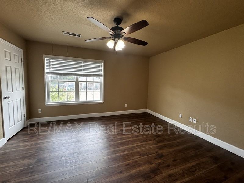 1521 N Dawn Dr - Photo 6 of 10