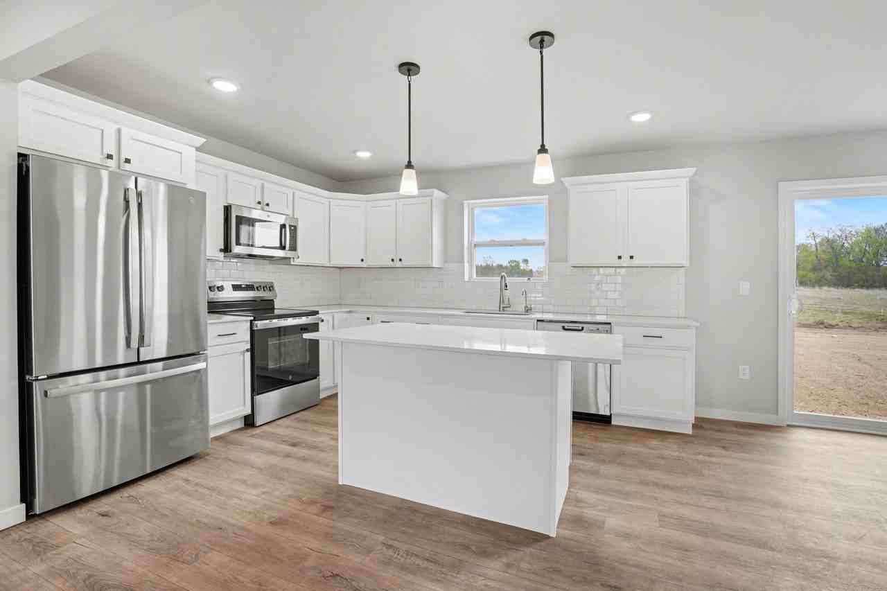 8832 Cowley Ct - Photo 5 of 23