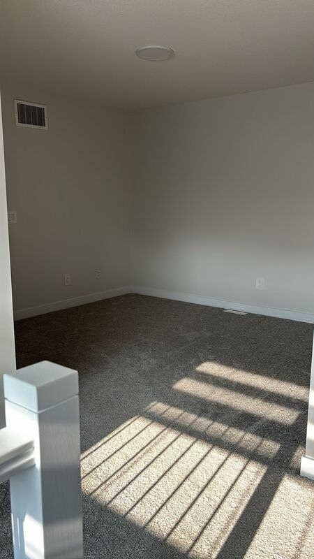 16835 30 Ave Sw - Photo 3 of 9