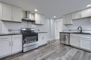 611 S Prince St - Photo 1 of 1