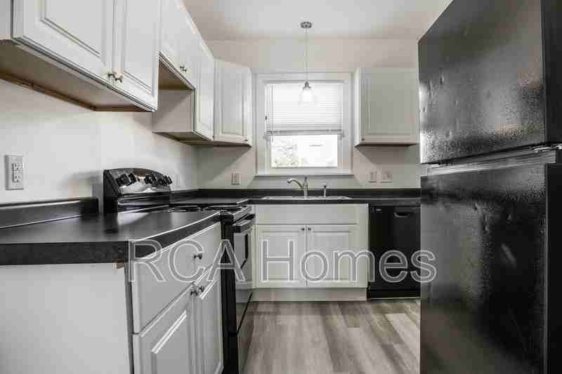 2960 N Park Ave - Photo 6 of 18
