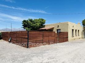 2632 N Stone Ave - Photo 1 of 1