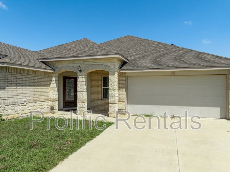 6117 Verde Dr - Photo 4 of 35
