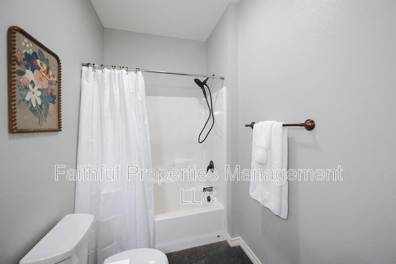 14221 Cr2 - Photo 4 of 10