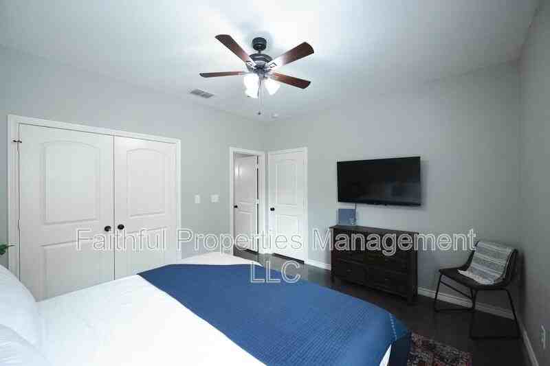 14221 Cr2 - Photo 7 of 10