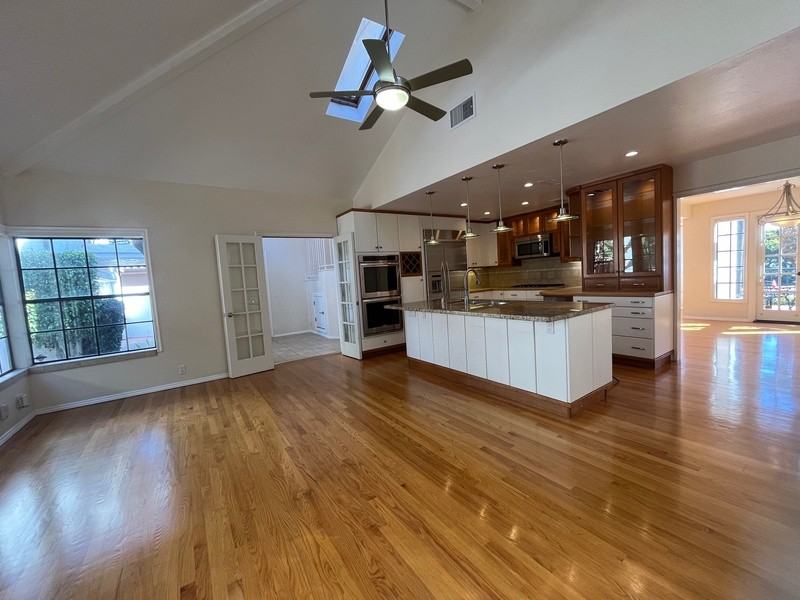 3516 Crown Point Dr - Photo 4 of 21