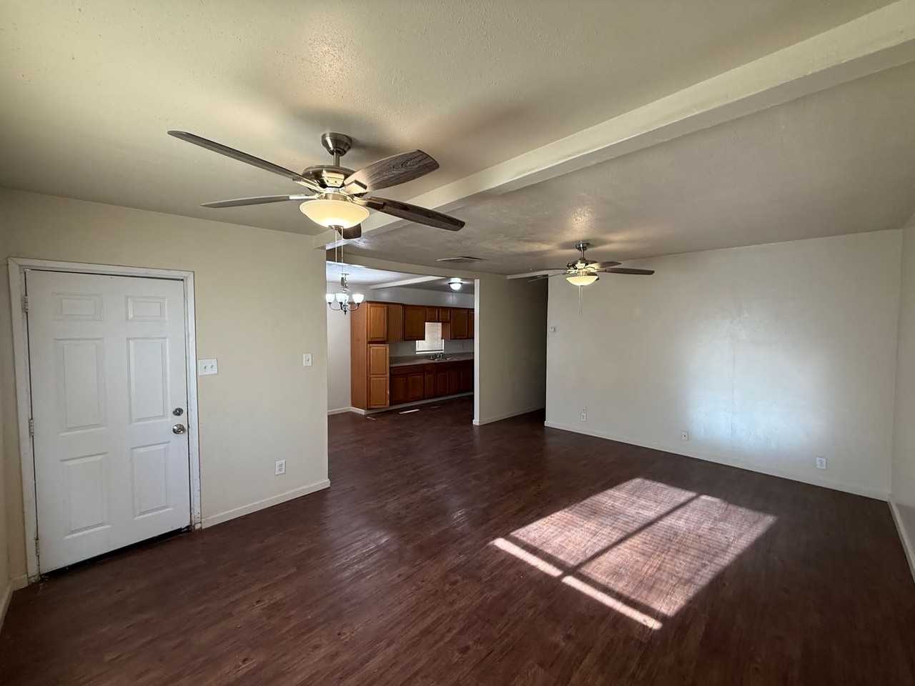 410 Buchanan St - Photo 5 of 19