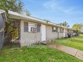 featured image of 704 13th St