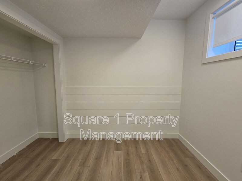 12704 107 St Nw - Photo 5 of 7