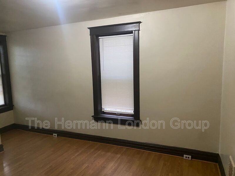 2606 Oregon Ave #1stFL - Photo 6 of 20