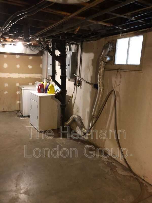 4614 Jamieson Ave #4616-2ndFL - Photo 2 of 17