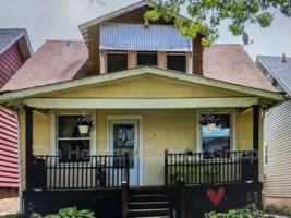 featured image of 4424 Dewey Ave