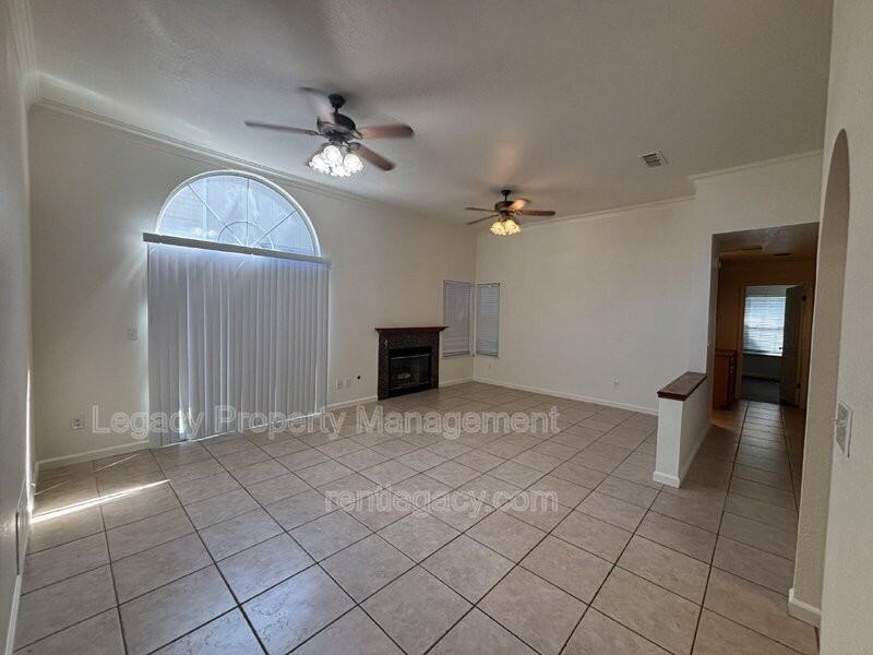 8559 Star Bright Ct - Photo 2 of 19