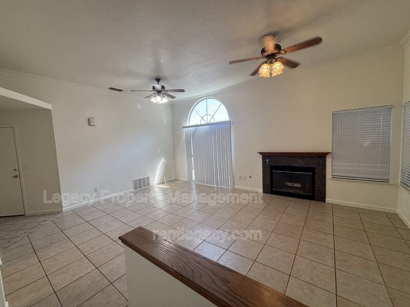 8559 Star Bright Ct - Photo 4 of 19