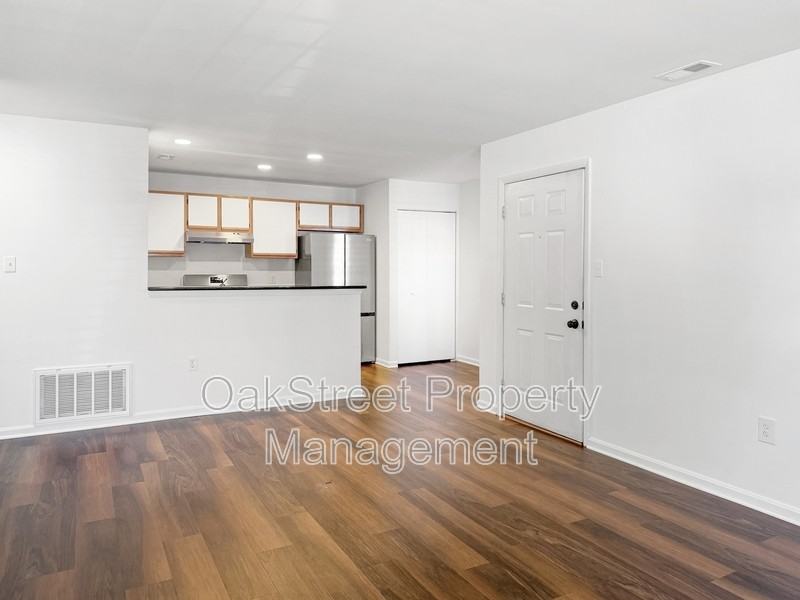 38 Driftwood Ct