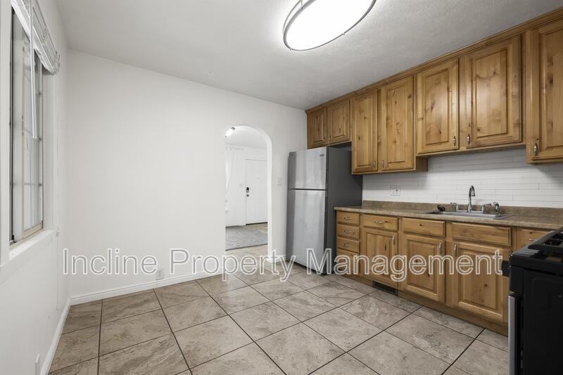 3911 Sw #C - Photo 5 of 20