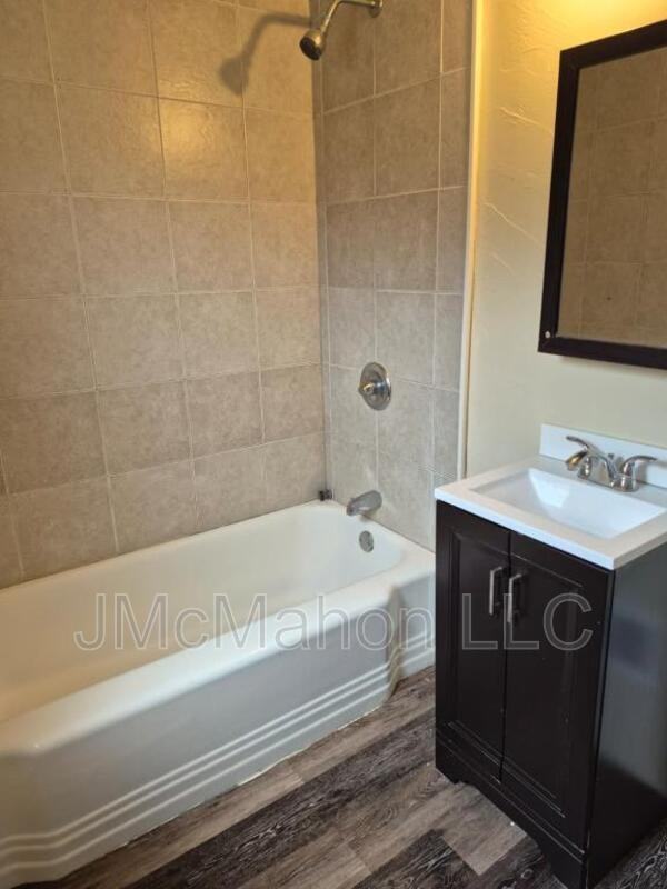 412 Ford St - Photo 7 of 14