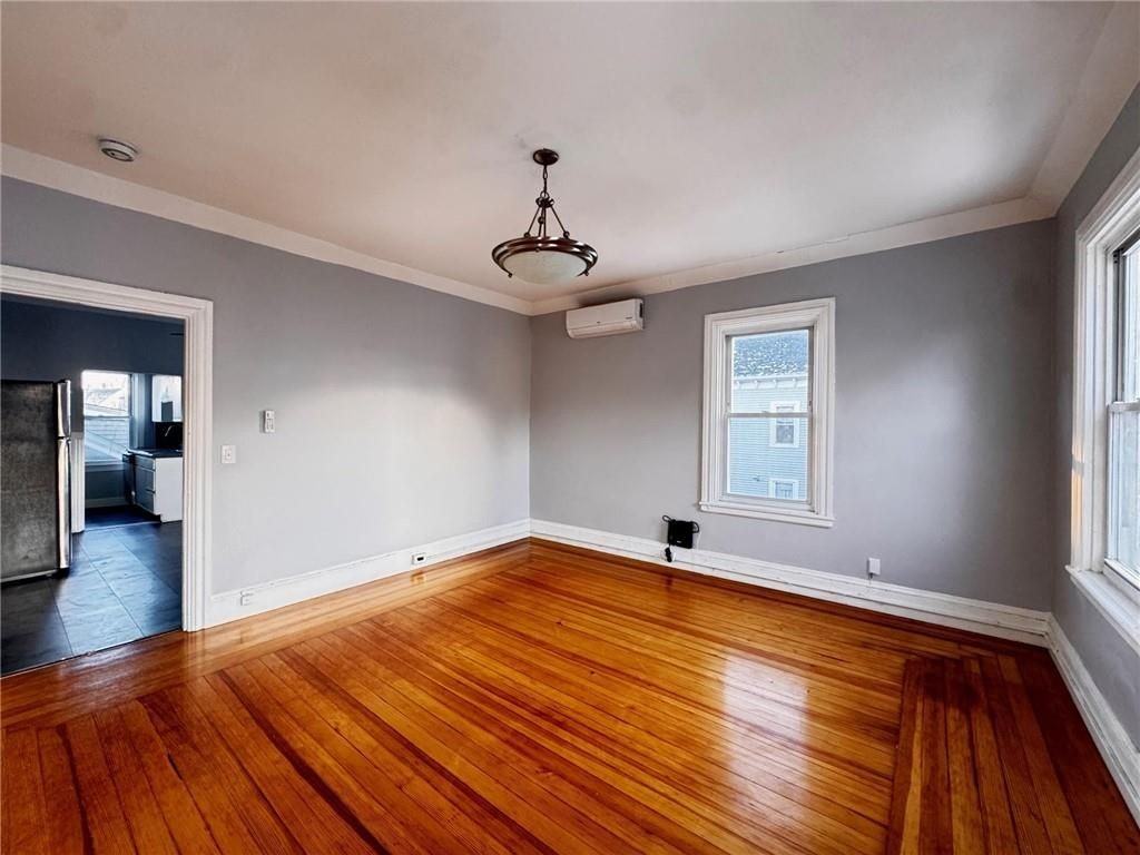 72 Courtland St ##2 - Photo 3 of 7