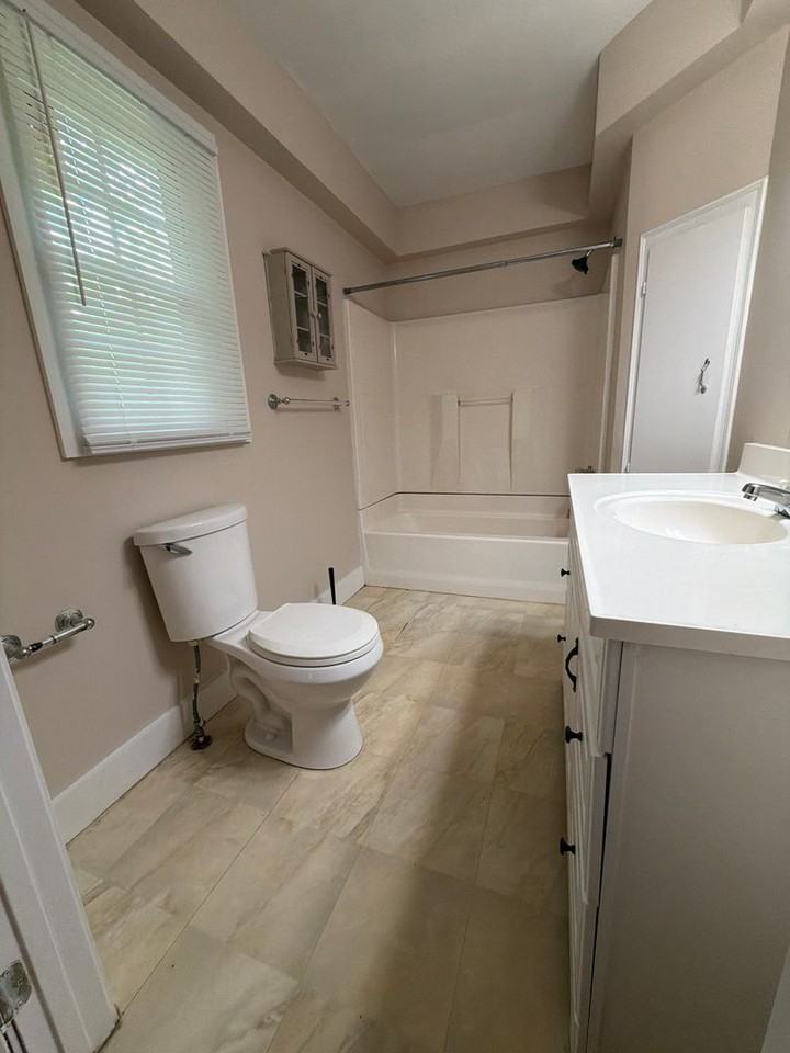 781 Westwood Ave - Photo 4 of 7