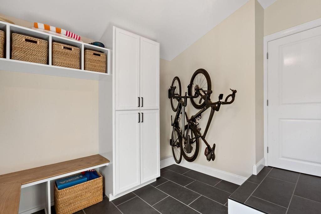 147 Evarts St - Photo 5 of 30