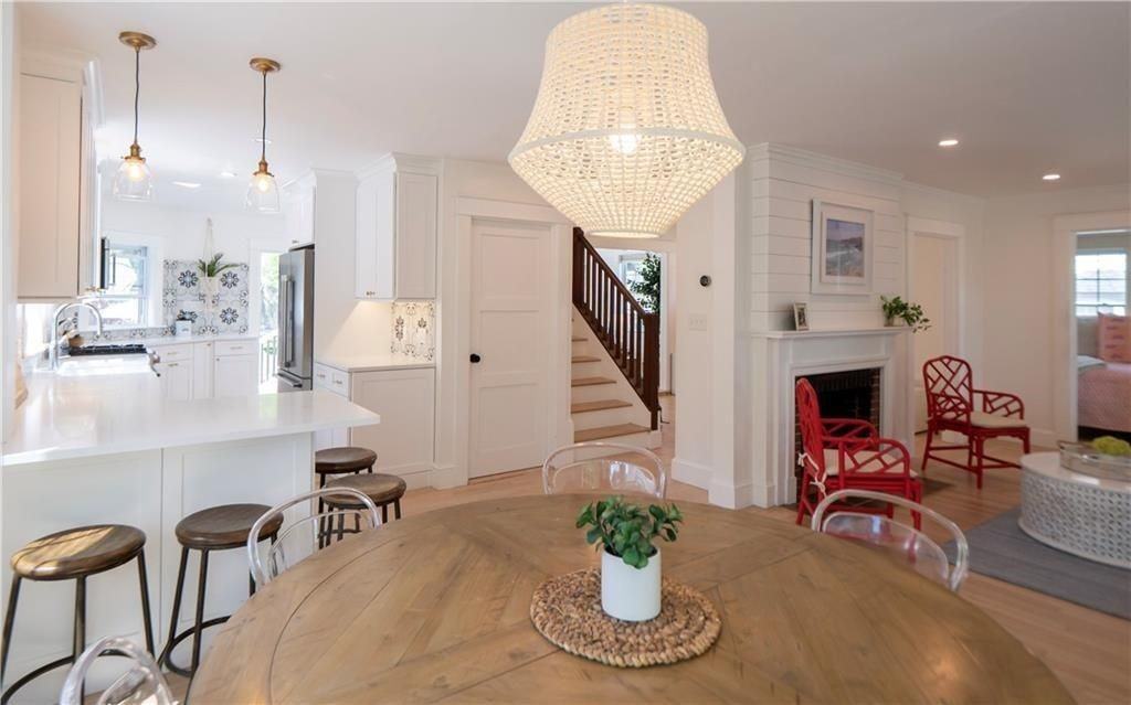 122 Ruggles Ave - Photo 7 of 50