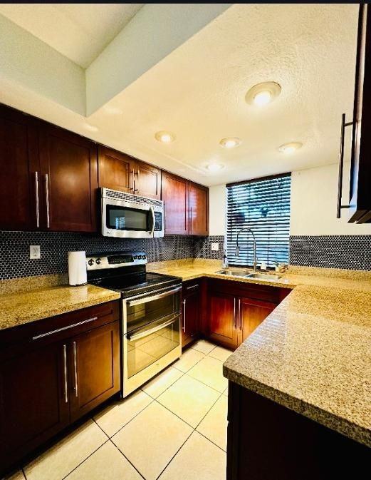 2842 Nw 34th Ter - Photo 2 of 7