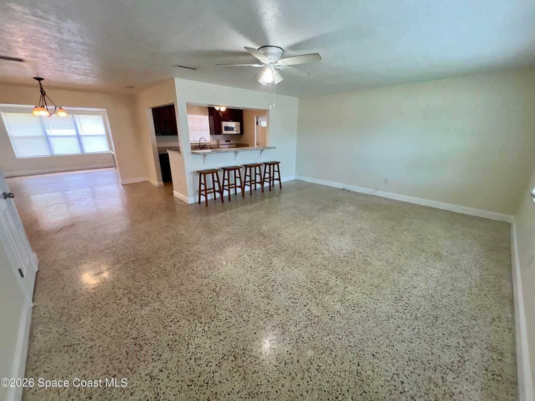 15 Vida Way - Photo 2 of 20