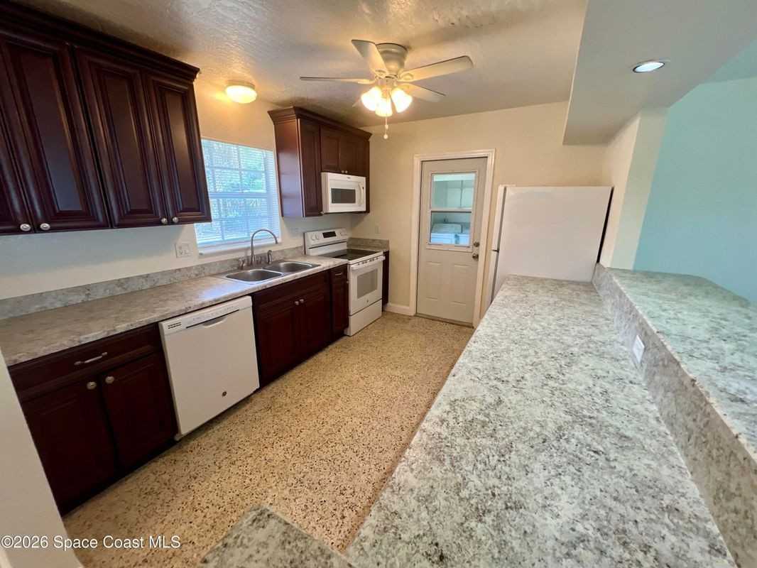 15 Vida Way - Photo 5 of 20