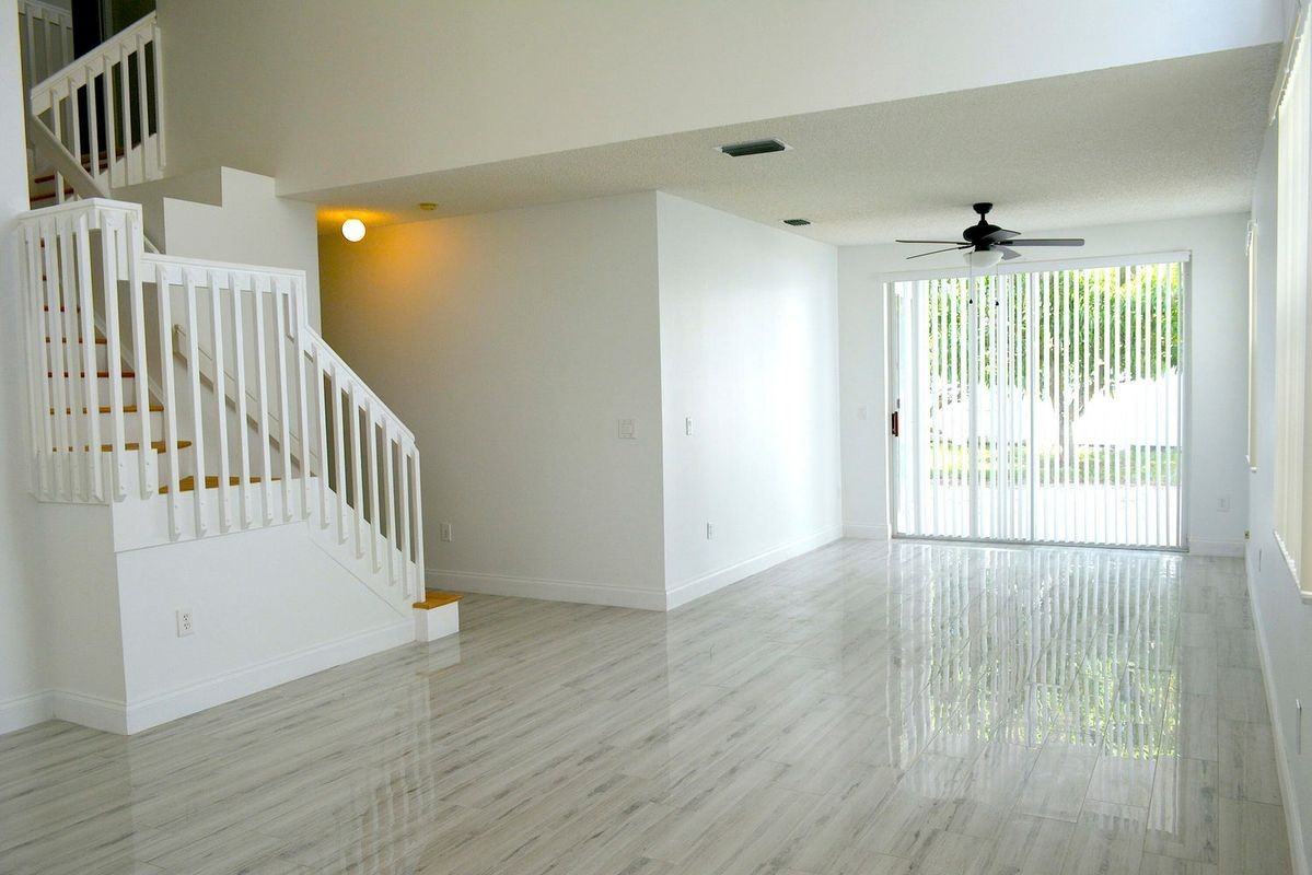 3003 Caffia Way - Photo 4 of 16