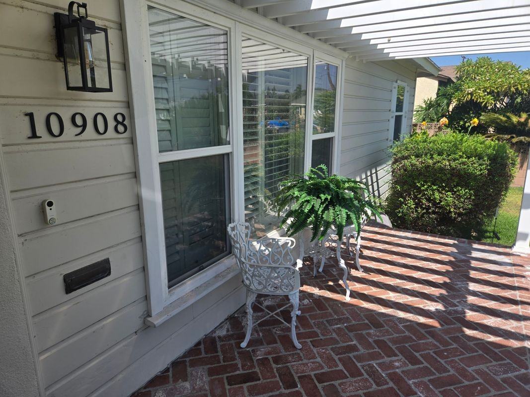 10908 Winchell St - Photo 3 of 27
