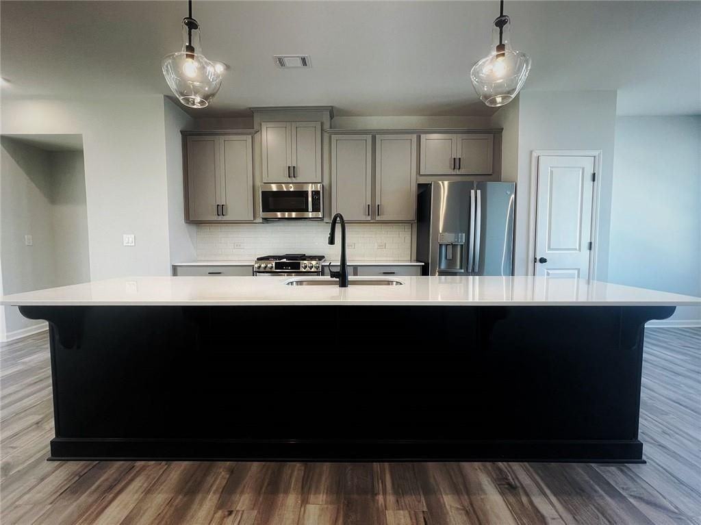 2676 Whistler Way Ne - Photo 6 of 23