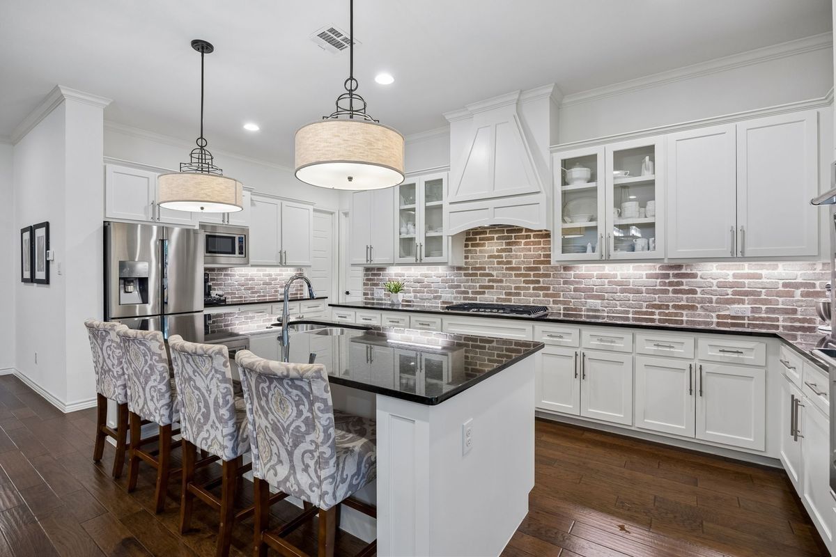 13624 Walsh Ave - Photo 5 of 42