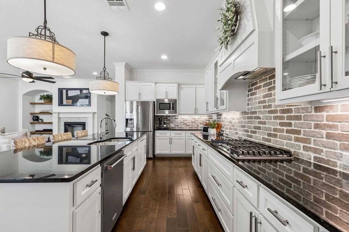 13624 Walsh Ave - Photo 6 of 42