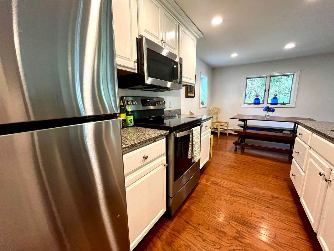66 Woodland Rd - Photo 6 of 41