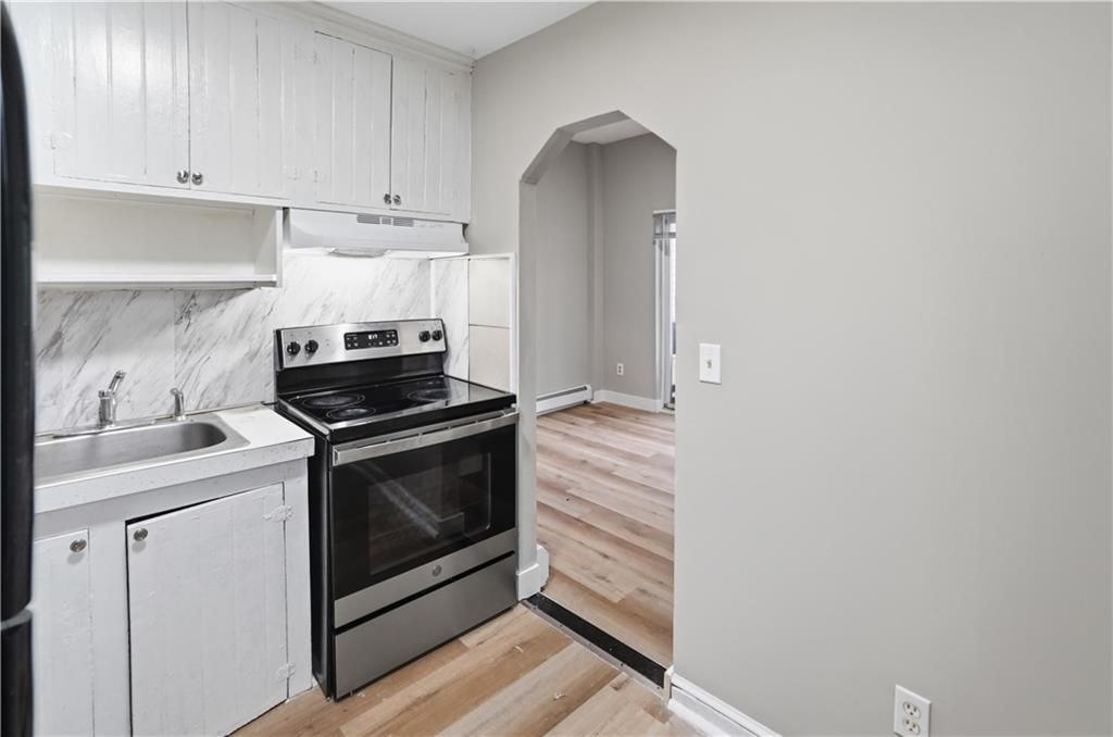 82 Pond St ##3 - Photo 6 of 19