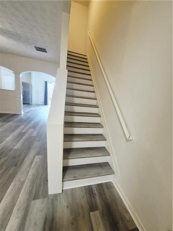 2517 Emma Way - Photo 3 of 15