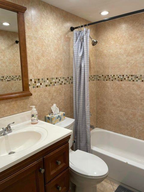 1731 Se 15th St ##206 - Photo 6 of 6