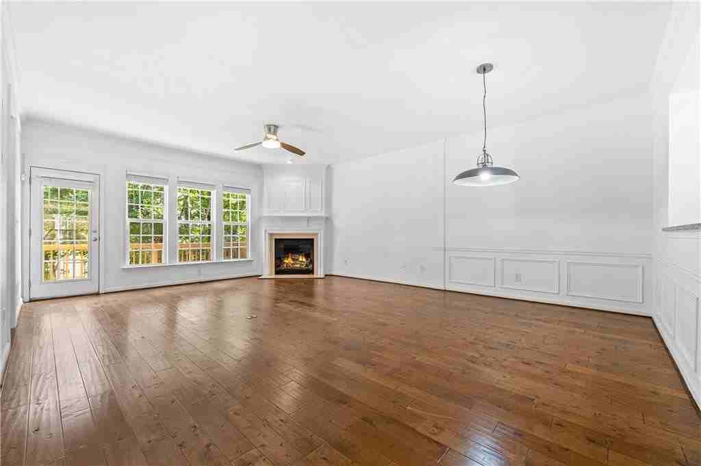 2844 Loftview Sq - Photo 7 of 41