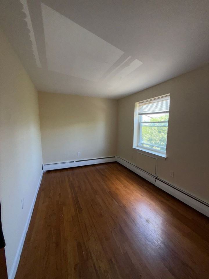 105 Preston St. - Photo 6 of 15